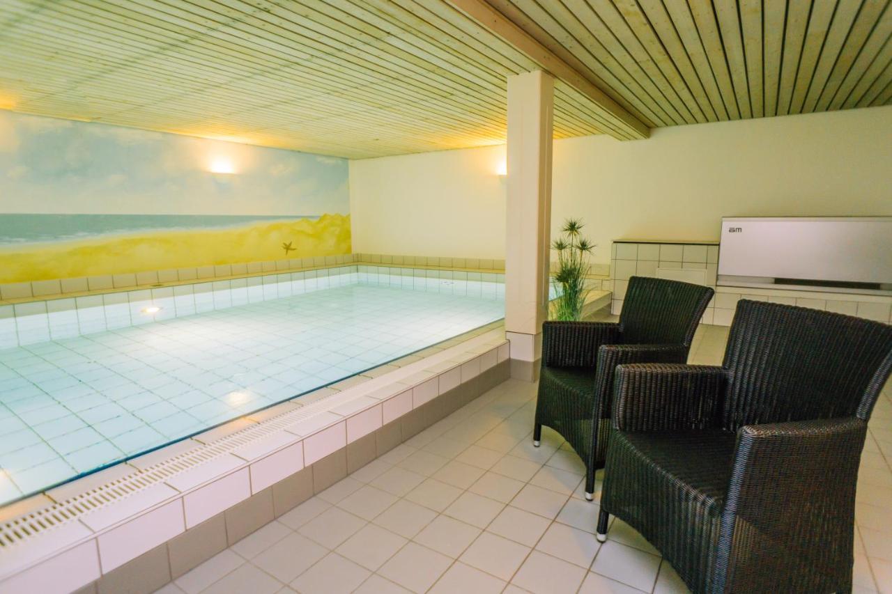 Gemuetliche Wohnung Unter Reet Mit Pool Und Sauna In Keitum Zewnętrze zdjęcie